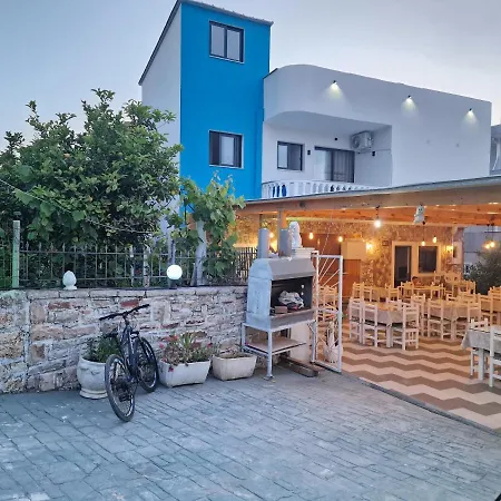 Hotel La Familia Ksamil