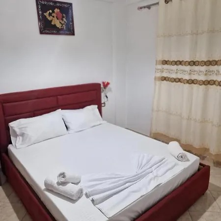 Hotel La Familia 3*