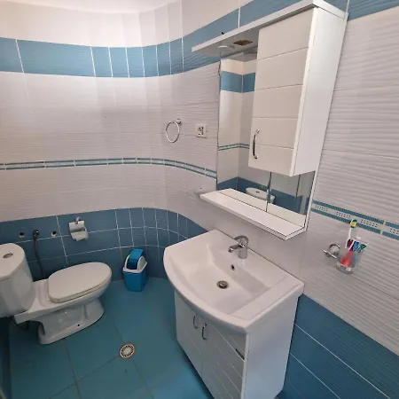 Hotel La Familia 3*